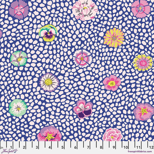 Kaffe Fassett : Guinea Flower in Blue : Free Spirit