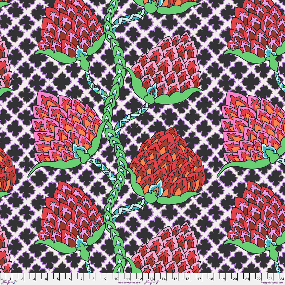 Kaffe Fassett : Paisley Flower in Contrast : Free Spirit