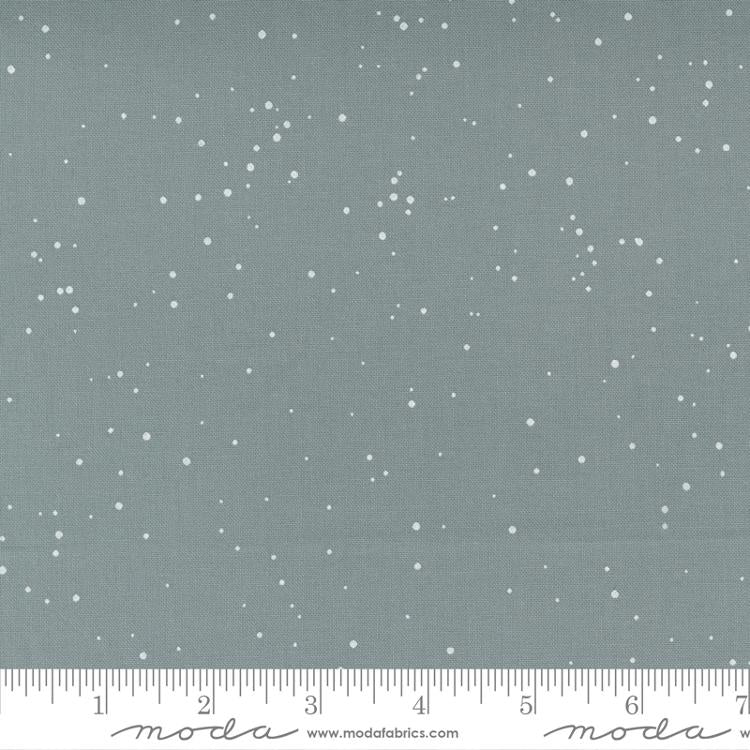 Merry Little Christmas by Bonnie & Camille : 55245-17 Silver : Moda
