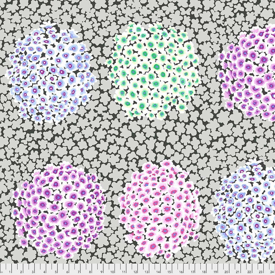 Kaffe Fassett : Hydrangea in Grey : Free Spirit