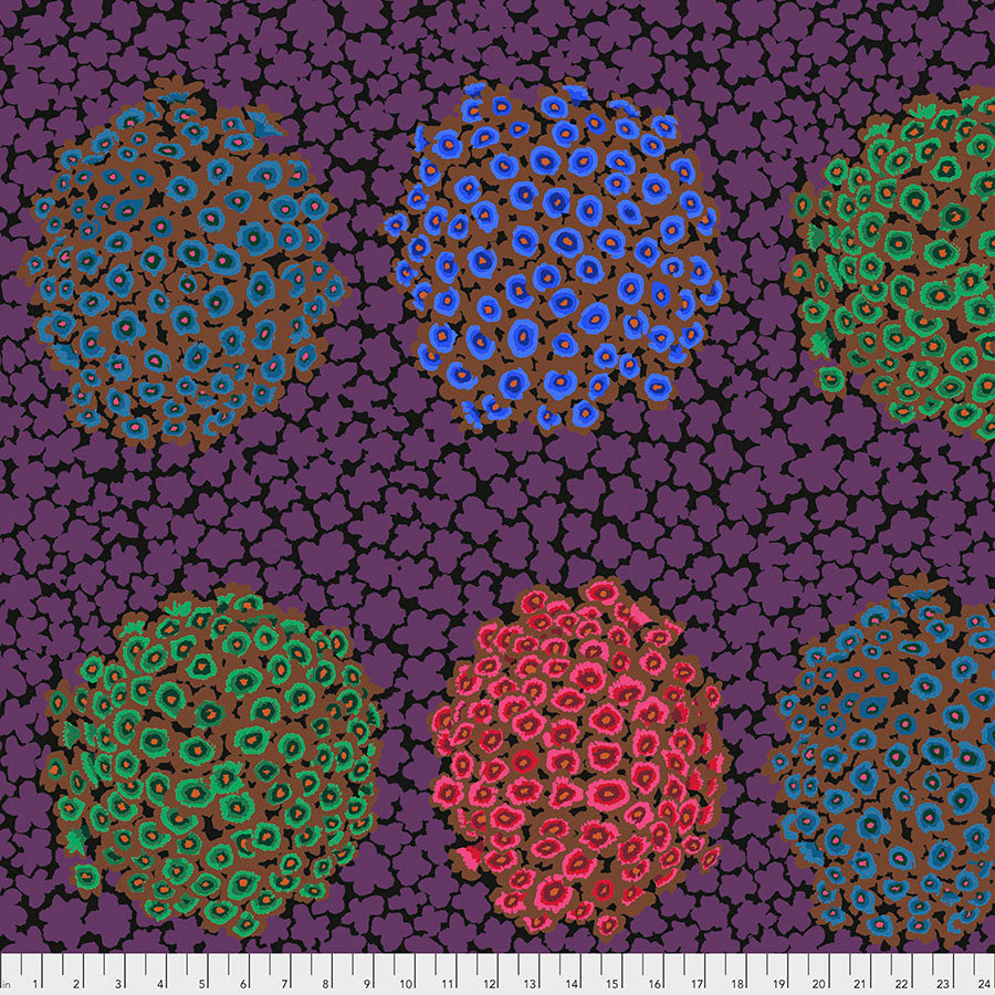 Kaffe Fassett : Hydrangea in Purple : Free Spirit