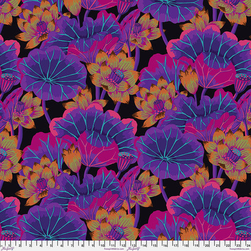 Kaffe Fassett : Lake Blossoms in Black : Free Spirit