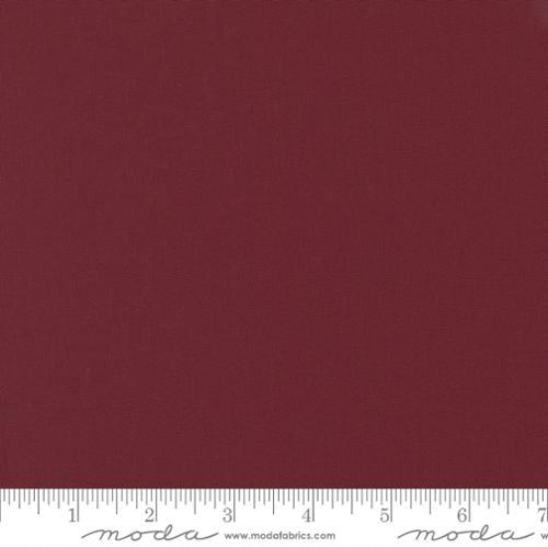 Bella Solid : Burgundy : Moda