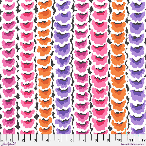 Kaffe Fassett : Garlands in Rose : Free Spirit