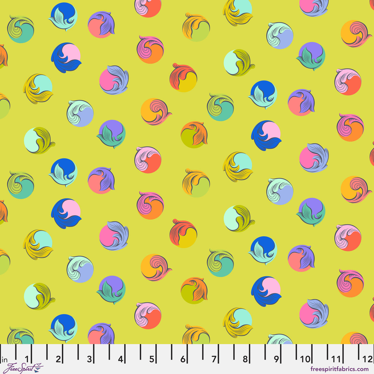 Legendary by Tula Pink : Gumdrop in Apple : Free Spirit