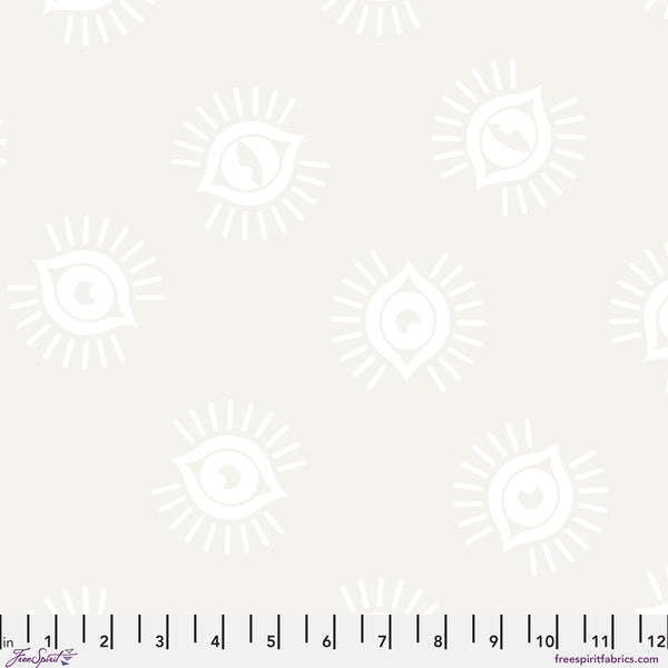 Legendary by Tula Pink : In Plain Sight in Pearl : Free Spirit