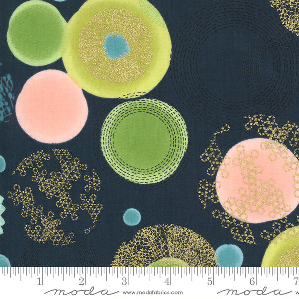 Dance in Paris by Zen Chic : Modern Dancing in Navy : Moda