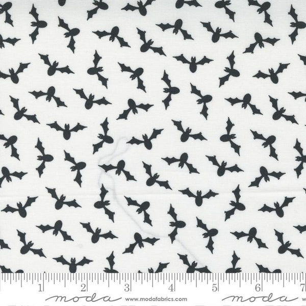 Too Cute to Spook by Me & My Sisters Designs : 22423-14 White Ghost : Moda