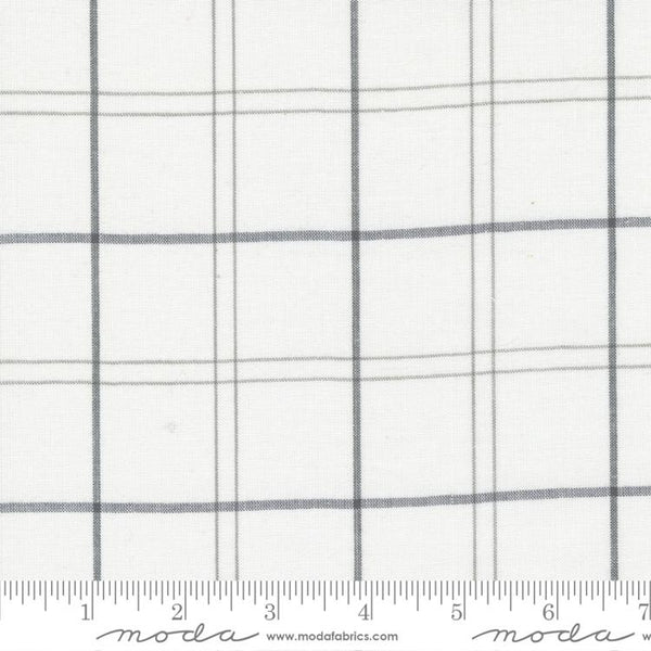 Merry Little Christmas by Bonnie & Camille : 55249-23 White Grey : Moda