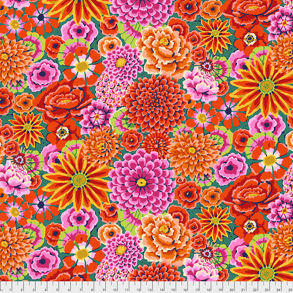 Kaffe Fassett : Enchanted in Red : Free Spirit