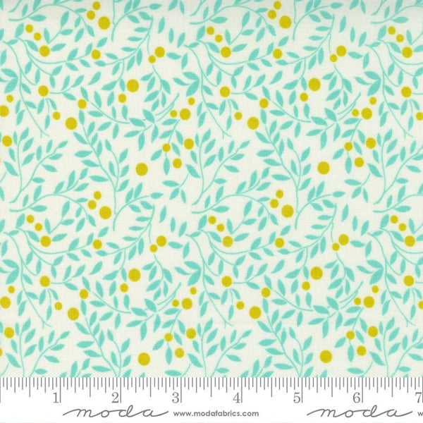 Morning Light by Linzee Kull McCray : 23344-21 Cloud Morning Dew : Moda